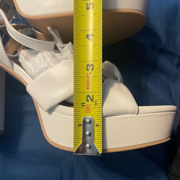 Torrid white soft-knot platform shoes - Picture 7 of 9